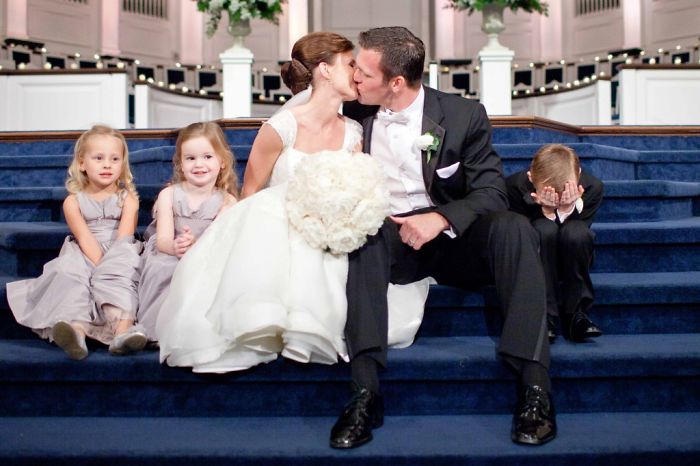 Фотография: 35 доказательств, что дети — самые несчастные гости свадеб №22 - BigPicture.ru