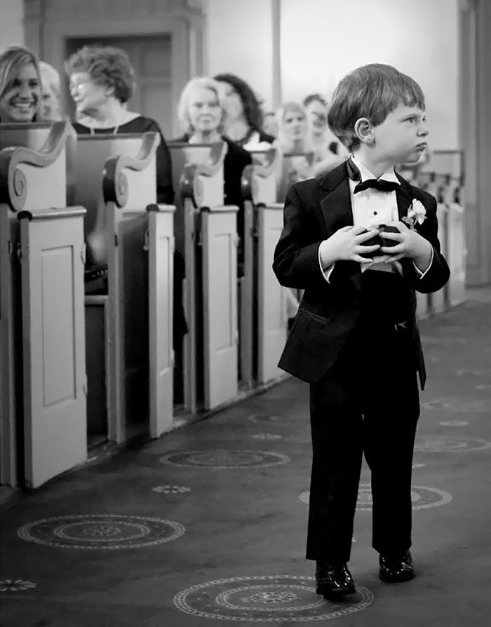 Фотография: 35 доказательств, что дети — самые несчастные гости свадеб №20 - BigPicture.ru