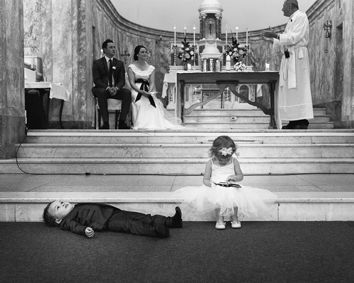 Фотография: 35 доказательств, что дети — самые несчастные гости свадеб №7 - BigPicture.ru