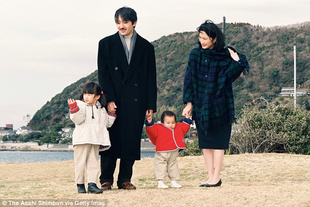 Фотография: Японская принцесса отказывается от королевского статуса, чтобы выйти замуж за простолюдина №5 - BigPicture.ru