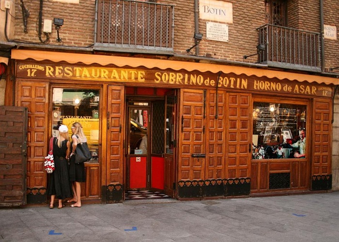 Собрино де Ботин — самый старый ресторан в Европе, который любил Хемингуэй и где в молодости подрабатывал Гойя