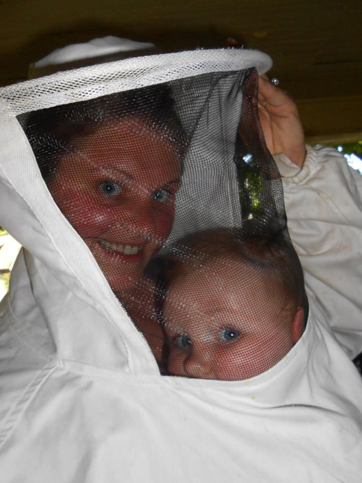 Фотография: Жу-жу-жутковатые кадры: беременная американка устроила фотосессию с роем пчел №3 - BigPicture.ru