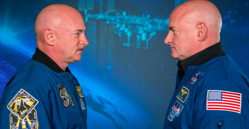 Фотография: НАСА отправило одного из братьев-близнецов в космос, и он вернулся чужим №1 - BigPicture.ru