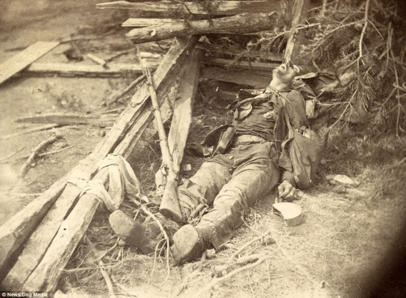 Фотография: Ужасающие фотографии жертв самой кровопролитной войны в истории США №16 - BigPicture.ru