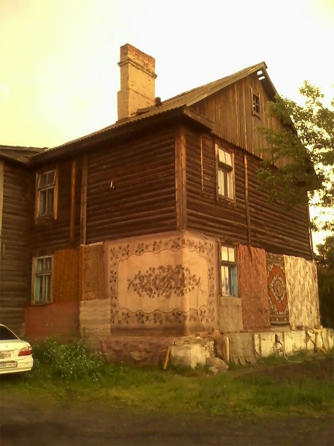 Фотография: Что случается с коврами, которые изгнали из квартиры №9 - BigPicture.ru