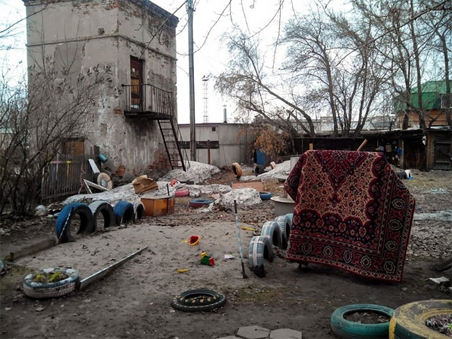 Фотография: Что случается с коврами, которые изгнали из квартиры №25 - BigPicture.ru