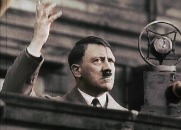 «Адольф Гитлер до сих пор жив»: рассекречен сенсационный документ из архива ЦРУ