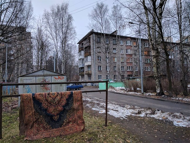 Фотография: Что случается с коврами, которые изгнали из квартиры №23 - BigPicture.ru