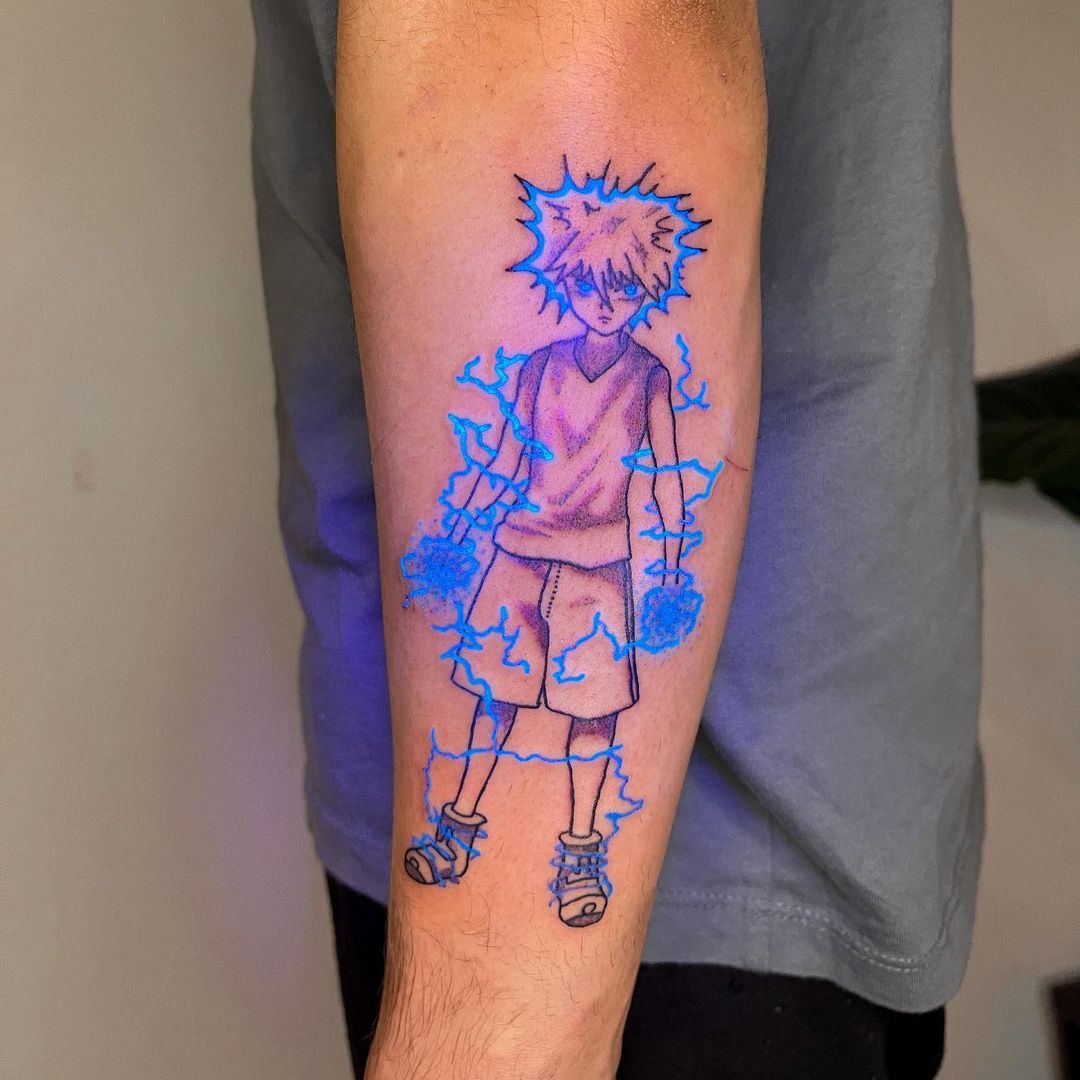 Фотография: «Гори, гори, моя звезда»: татуировки, которые меняются под ультрафиолетом №8 - BigPicture.ru