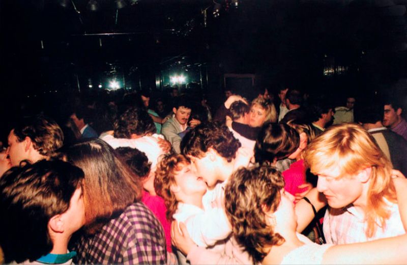 Фотография: Как ирландский фотограф искал любви в ночных клубах 1980-х №8 - BigPicture.ru