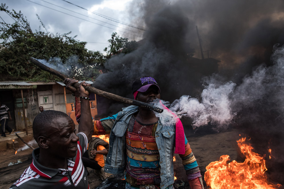 Фотография: Кения в огне: выборы спровоцировали кровопролитные столкновения №3 - BigPicture.ru
