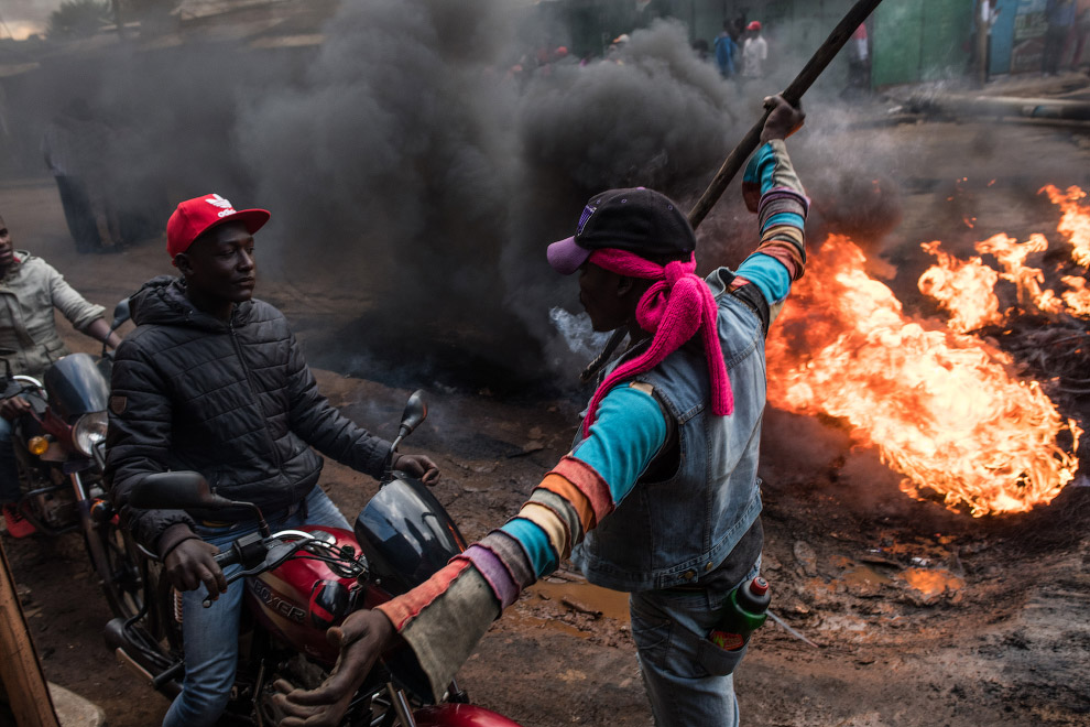 Фотография: Кения в огне: выборы спровоцировали кровопролитные столкновения №7 - BigPicture.ru