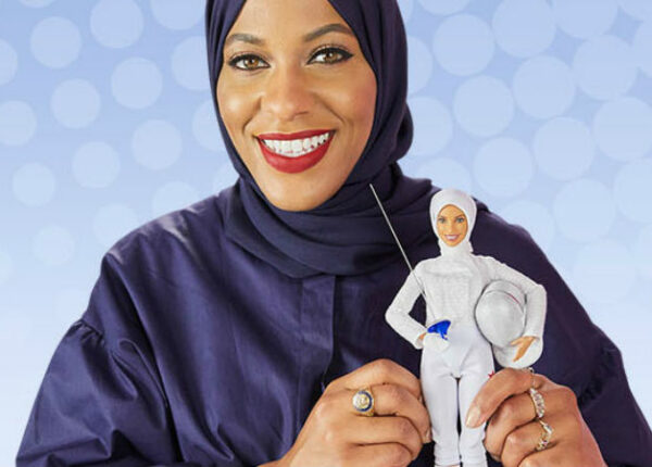 Впервые за 58-летнюю историю Барби надела хиджаб