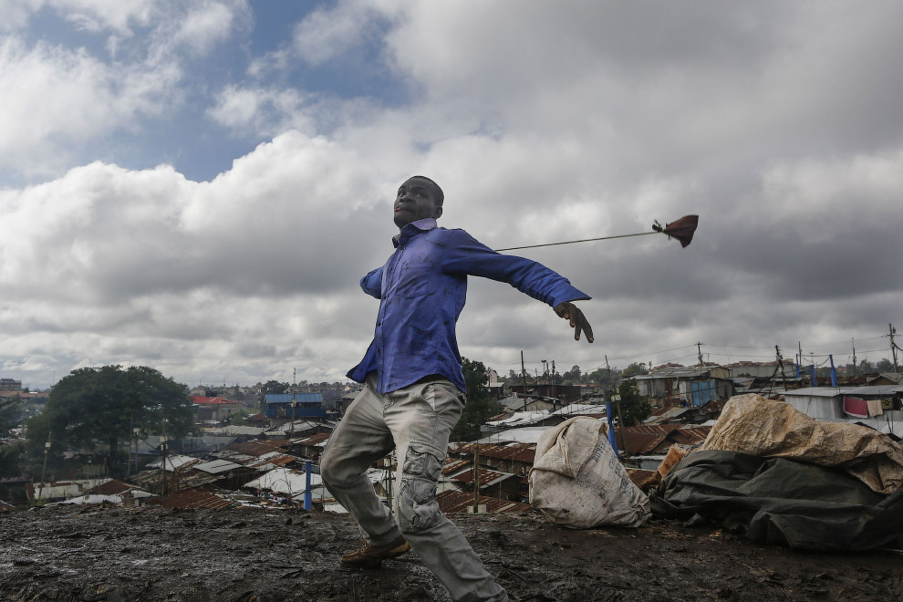 Фотография: Кения в огне: выборы спровоцировали кровопролитные столкновения №18 - BigPicture.ru