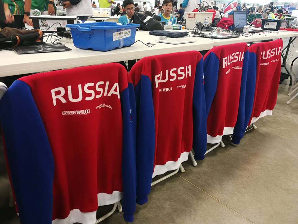 Фотография: Пять золотых медалей российской сборной на Всемирной олимпиаде роботов №3 - BigPicture.ru