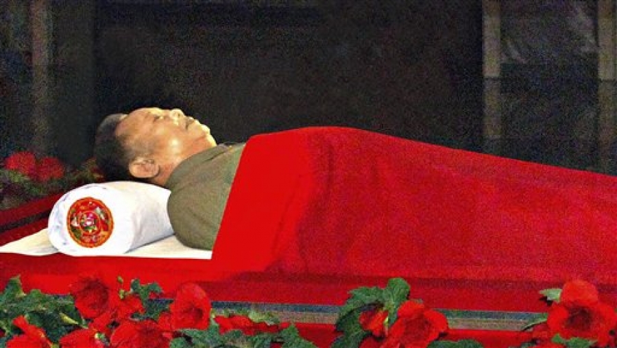 Фотография: Как проходили самые дорогие и пышные похороны известных людей в истории №38 - BigPicture.ru