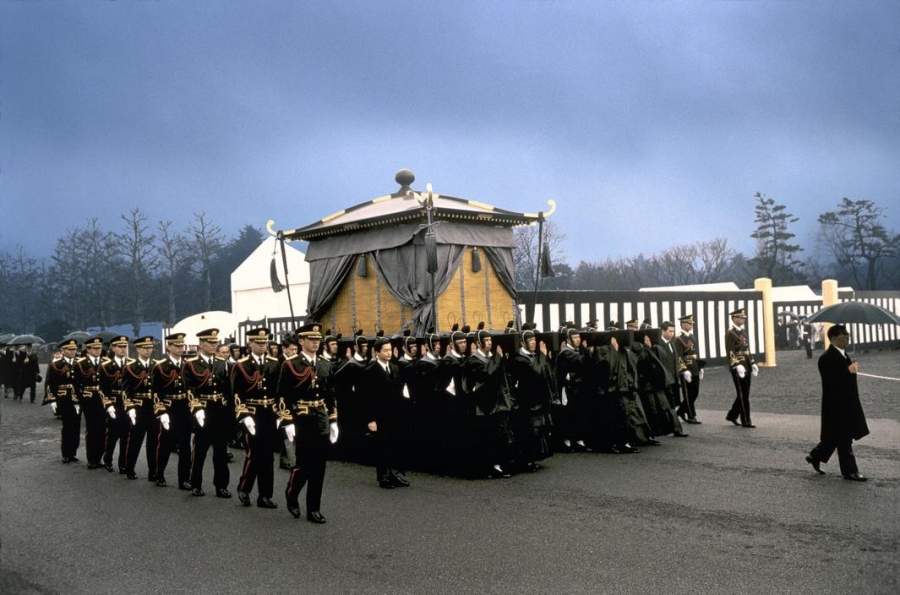 Фотография: Как проходили самые дорогие и пышные похороны известных людей в истории №41 - BigPicture.ru