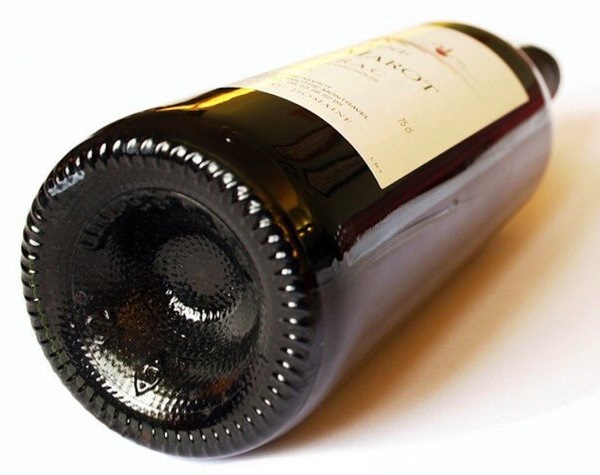 Фотография: Для чего у винных бутылок делают вогнутое дно №5 - BigPicture.ru