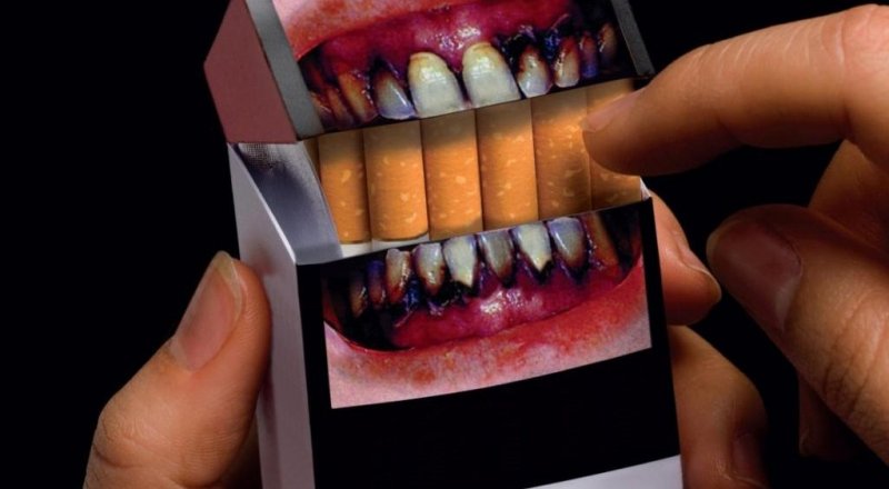Фотография: Покури, если осмелишься: картинки на сигаретных пачках станут еще страшнее №1 - BigPicture.ru