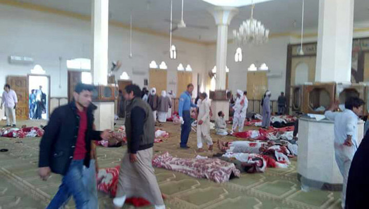 Фотография: От теракта в египетской мечети погибли 235 человек №8 - BigPicture.ru