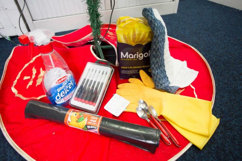 Фотография: В хозяйстве пригодится: 15 лет муж дарит жене только полезные подарки №1 - BigPicture.ru