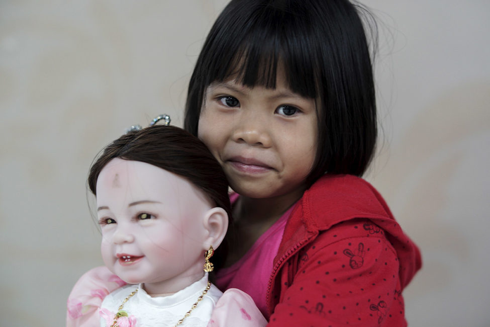Фотография: Игрушки для взрослых: как в Таиланде сходят с ума по куклам-талисманам №7 - BigPicture.ru