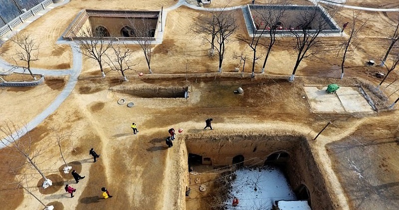 Фотография: Пещерные люди: почему тысячи китайцев до сих пор живут в подземельях №1 - BigPicture.ru