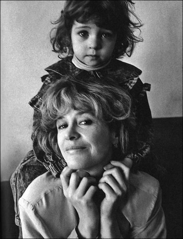Фотография: Из личных архивов - трогательные семейные фото любимых с детства актеров №26 - BigPicture.ru