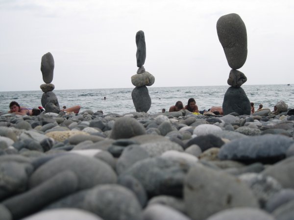Фотография: Ростовчанин открыл в себе редкий талант балансировать камни №7 - BigPicture.ru