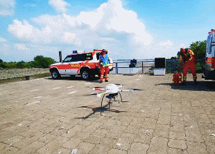 Фотография: Спасатели Малибу больше не у дел: в Австралии дрон впервые спас тонущих людей №3 - BigPicture.ru