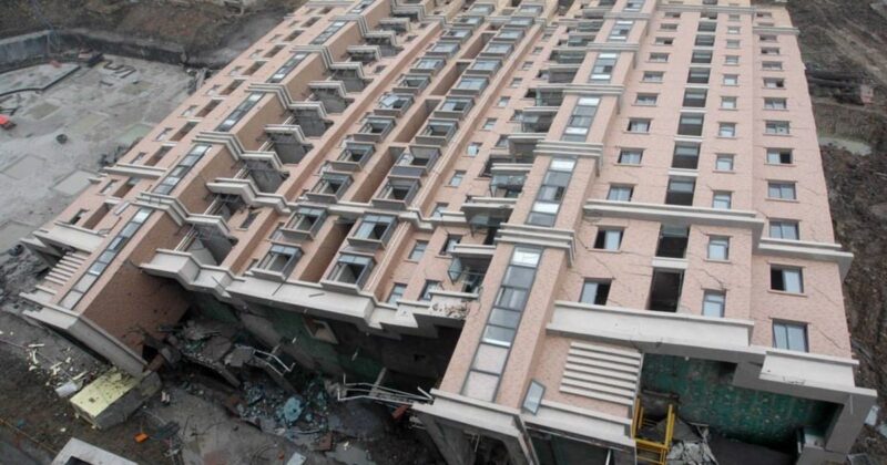 Фотография: 12 самых страшных мировых архитектурных катастроф №1 - BigPicture.ru