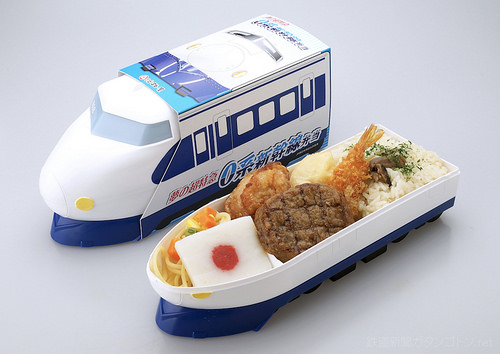 Фотография: Корень лотоса, закуска из лопуха и омлет с иероглифами: чем кормят на вокзале в Токио №5 - BigPicture.ru