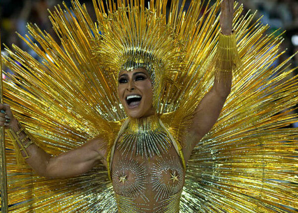 Буйство плоти, пота и блесток: Рио-де-Жанейро захватил карнавал