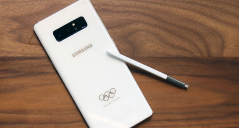 Фотография: Samsung подарил смартфоны всем участникам Олимпийских игр, кроме Северной Кореи и Ирана. Иранцы обиделись №1 - BigPicture.ru