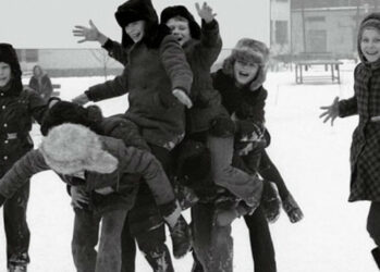 По волнам памяти: как мы жили и играли во дворах нашего детства