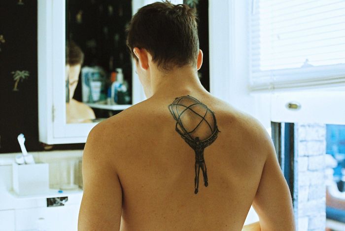Фотография: А больно было? А что значит? Пользователи интернета делятся историями своих татуировок №3 - BigPicture.ru