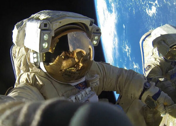 Наш ответ Илону Маску: российские космонавты побили рекорд по пребыванию в космосе