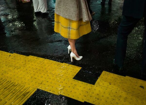 Видеть удивительное в обыденном: в чем секрет чудесных уличных фото Шина Ногучи