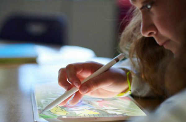 Препарировать лягушек и делать домашнее задание в виртуальной реальности: что умеет новый iPad для школьников