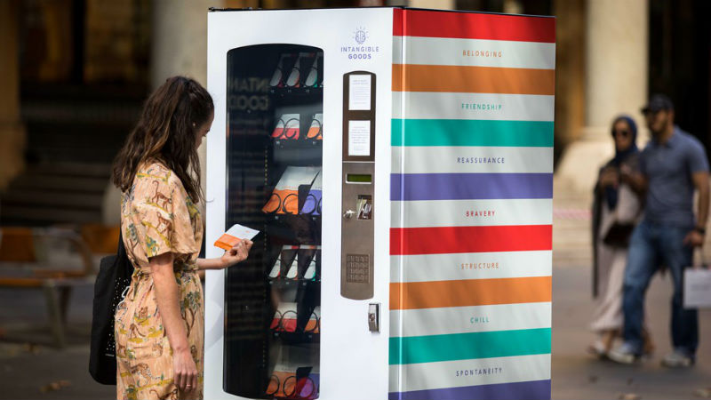 Фотография: В Австралии появился торговый автомат, где можно купить храбрость, дружбу и уверенность №1 - BigPicture.ru
