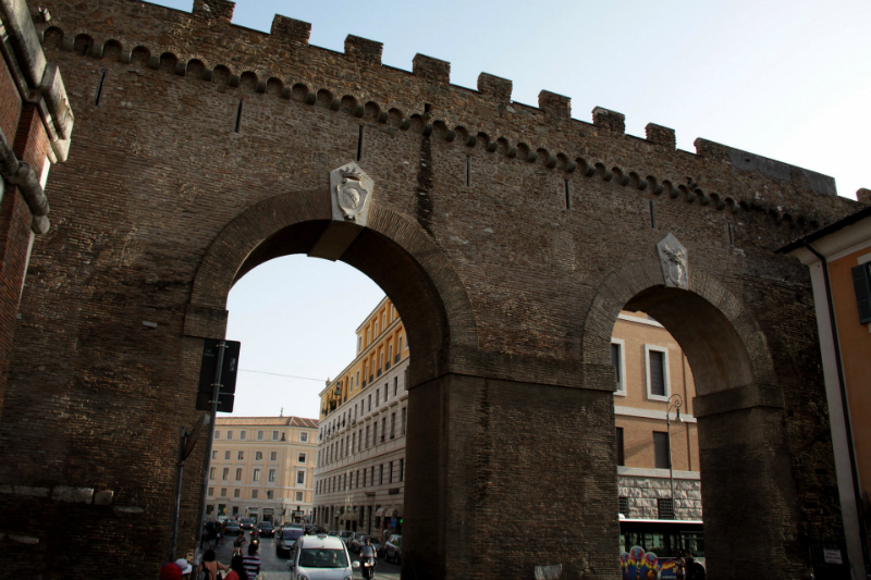 Фотография: Прогулки по Ватикану: что скрывается за стенами отдельного государства в центре Рима №25 - BigPicture.ru