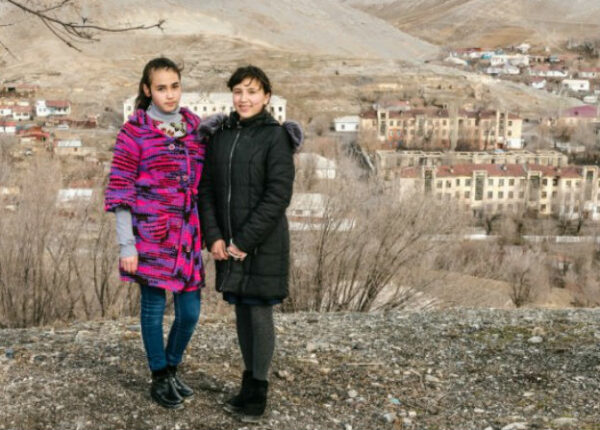 Как выживают люди в забытом и затерянном в горах казахстанском поселке Ачисай