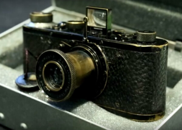 В Вене за 2,38 миллиона евро продан самый дорогой фотоаппарат в истории
