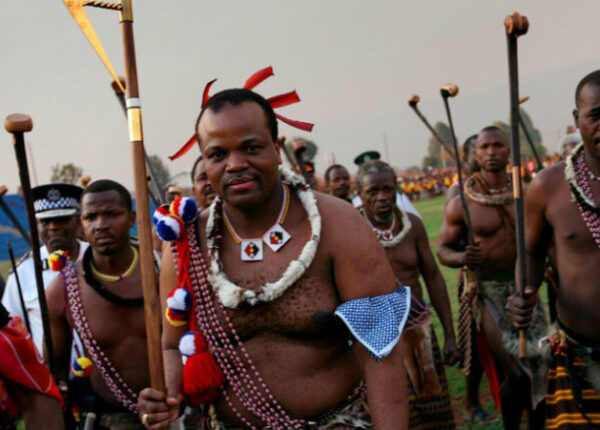 Свазиленда больше нет: государство сменит название, и швейцарцам это нравится