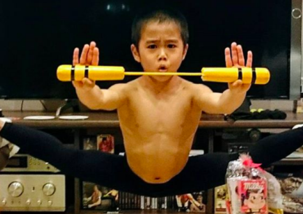 Путь дракона: восьмилетний японец тренируется по четыре часа в день, чтобы стать вторым Брюсом Ли