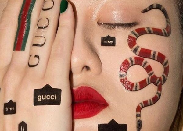 Реклама на лицо:  как тайваньская художница вновь ввела моду на переводные тату