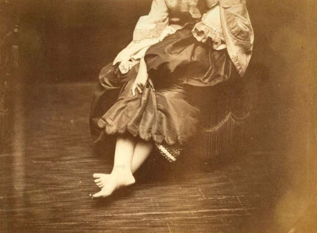 Фотография: Вирджиния Ольдоини — графиня, любовница императора и первая фотомодель XIX века №19 - BigPicture.ru