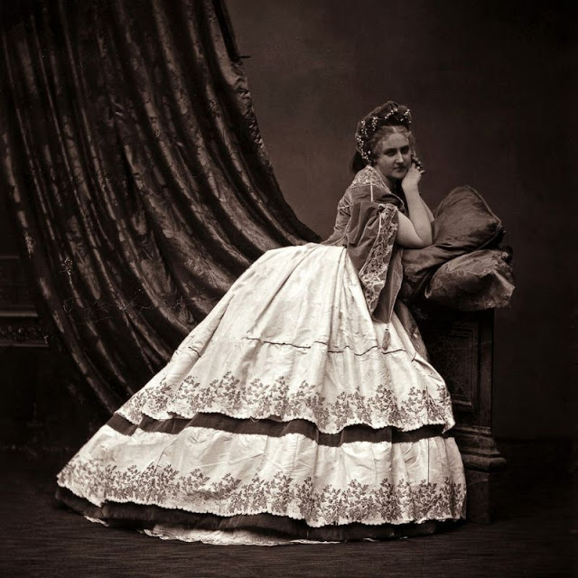 Фотография: Вирджиния Ольдоини — графиня, любовница императора и первая фотомодель XIX века №25 - BigPicture.ru