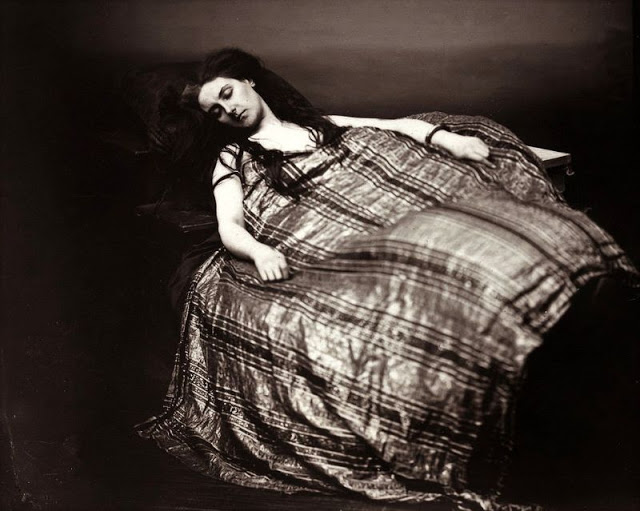 Фотография: Вирджиния Ольдоини — графиня, любовница императора и первая фотомодель XIX века №26 - BigPicture.ru
