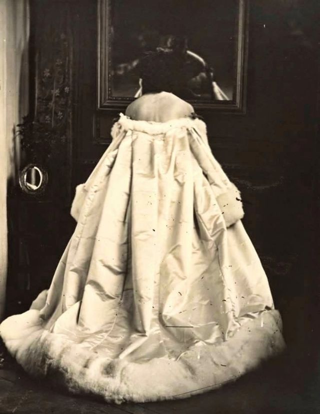 Фотография: Вирджиния Ольдоини — графиня, любовница императора и первая фотомодель XIX века №3 - BigPicture.ru